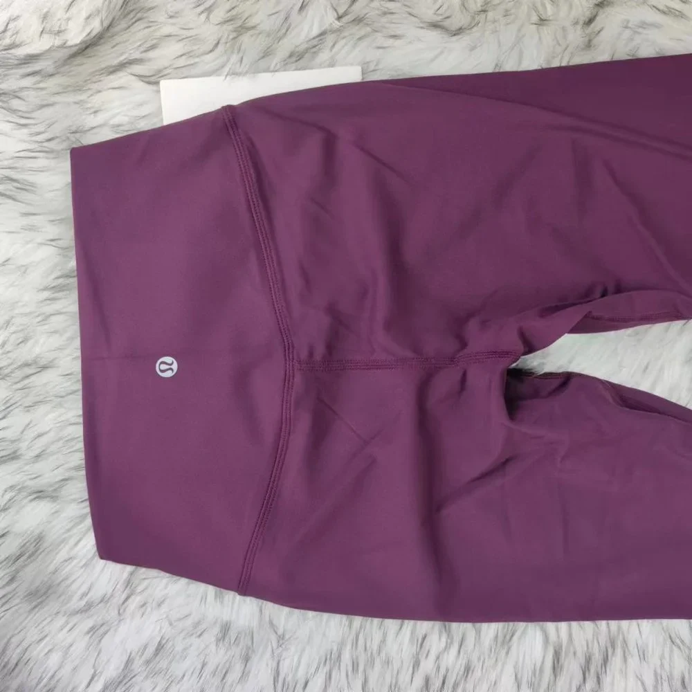 lululemon - Picture 3 of 7